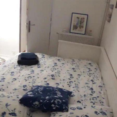 Chambre Chez L'Habitante Avec Salle De Bain Et Cuisine Communes - Presence D'Un Chat Burdeos Exterior foto